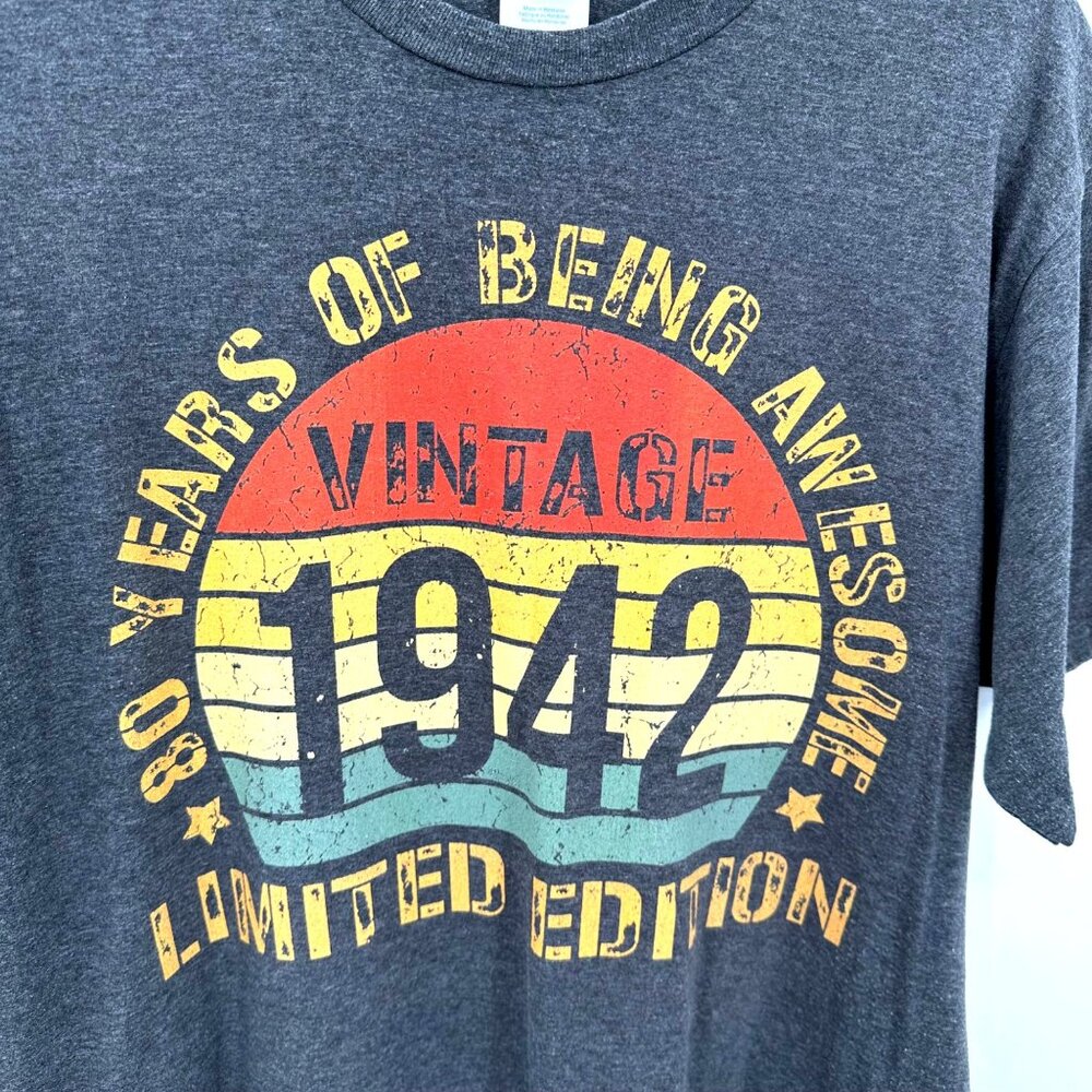 80 Years Of Being Awesome Vintage 1942 Limited Edition Graphic T-Shirt Gray L - Picture 4 of 9
